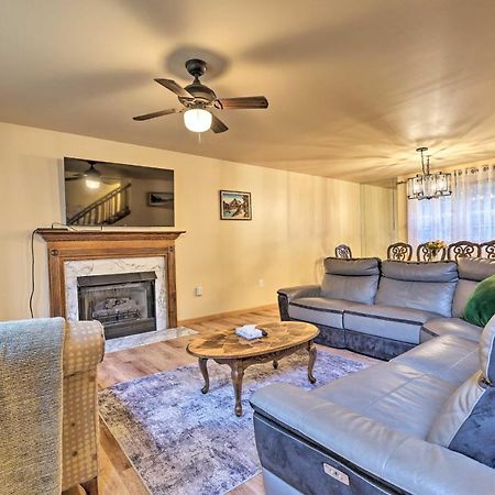 Spacious Tobyhanna Home With Lake Access And Fire Pit! Εξωτερικό φωτογραφία
