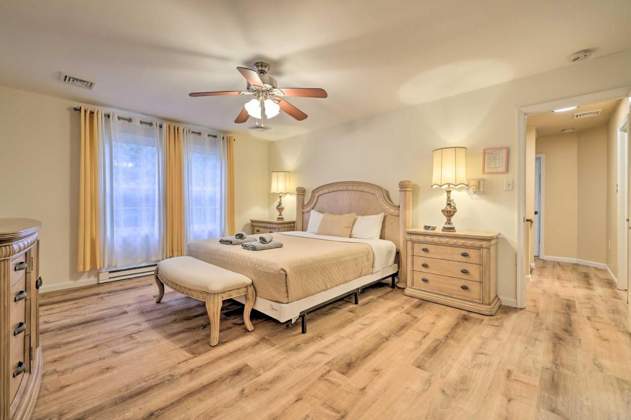Spacious Tobyhanna Home With Lake Access And Fire Pit! Εξωτερικό φωτογραφία